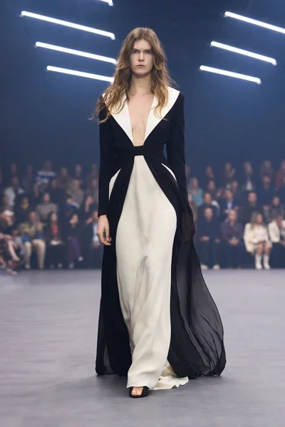 Look 76